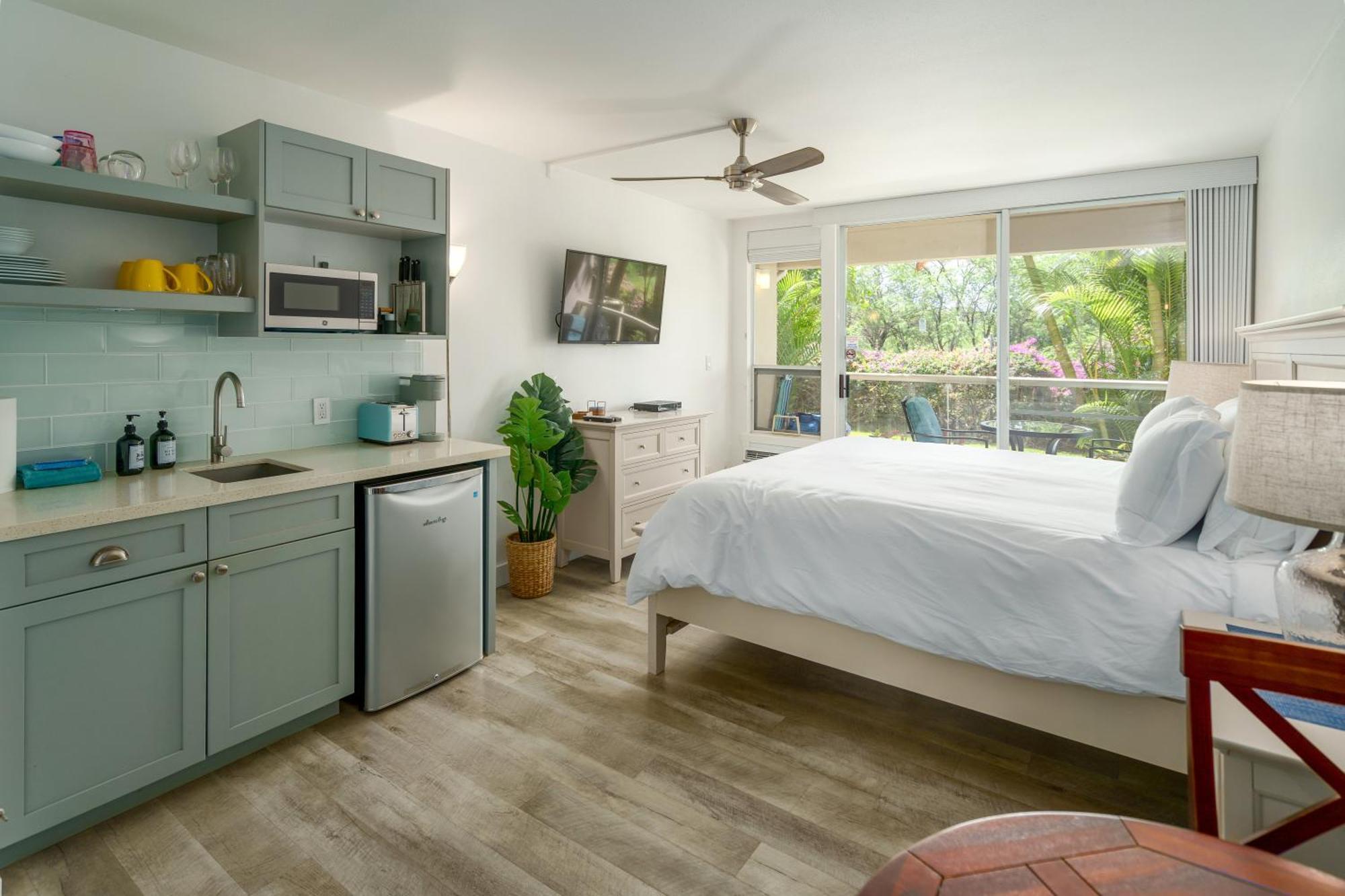 Central Kihei Gem! 3-Min Walk To The Beach & Shops Уэйлея Экстерьер фото